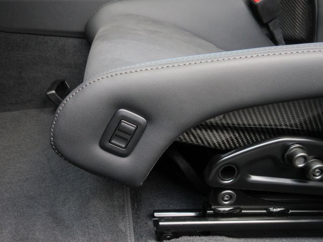 PORSCHE PORSCHE Taycan 2025