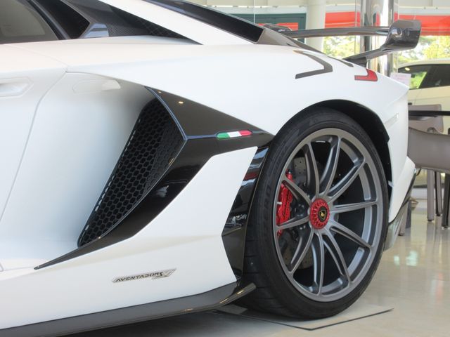 LAMBORGHINI LAMBORGHINI Aventador 2019