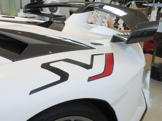 LAMBORGHINI LAMBORGHINI Aventador 2019