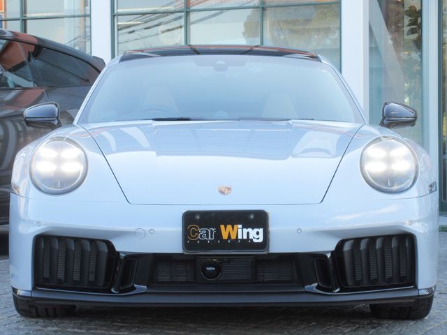 PORSCHE PORSCHE 911 2025