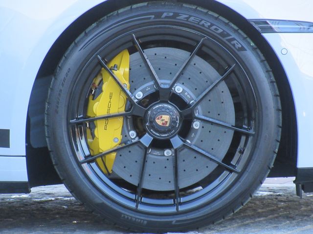 PORSCHE PORSCHE 911 2025