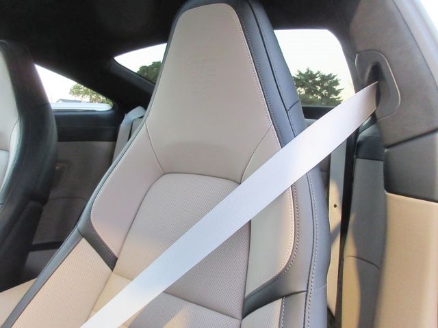 PORSCHE PORSCHE 911 2025