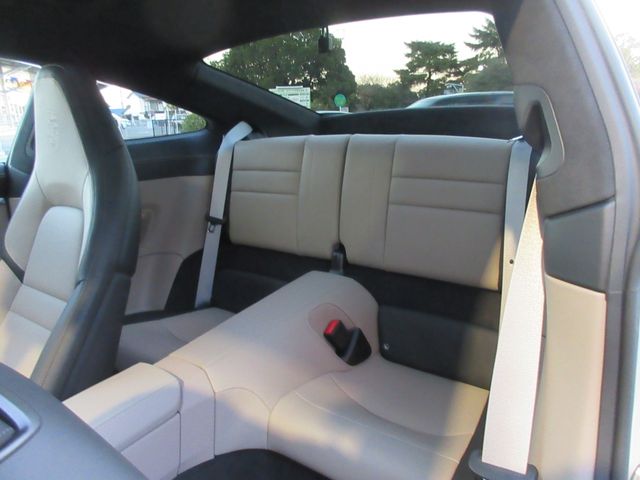 PORSCHE PORSCHE 911 2025