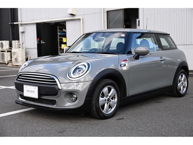 BMW MINI ONE 2021