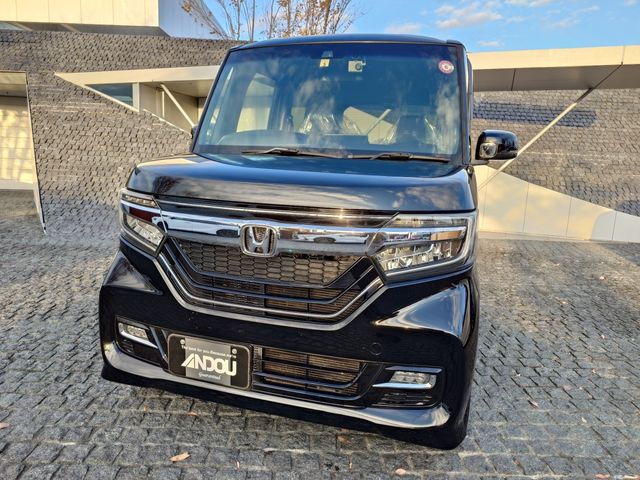 HONDA N BOX CUSTOM 2017