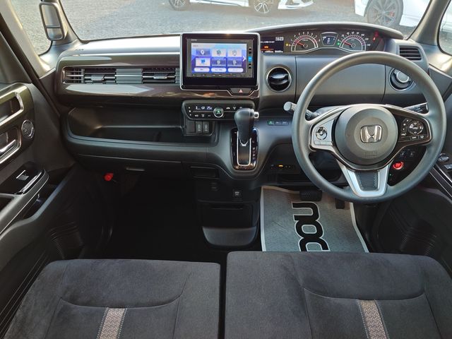 HONDA N BOX CUSTOM 2017