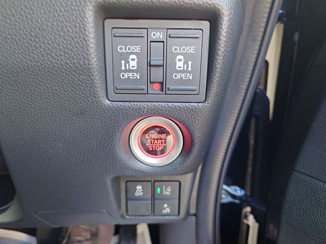 HONDA N BOX CUSTOM 2017