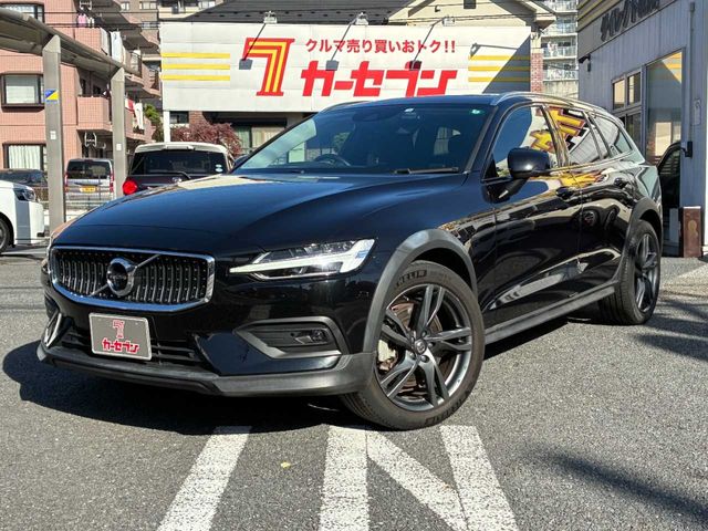 VOLVO VOLVO V60 CROSS COUNTRY 2022