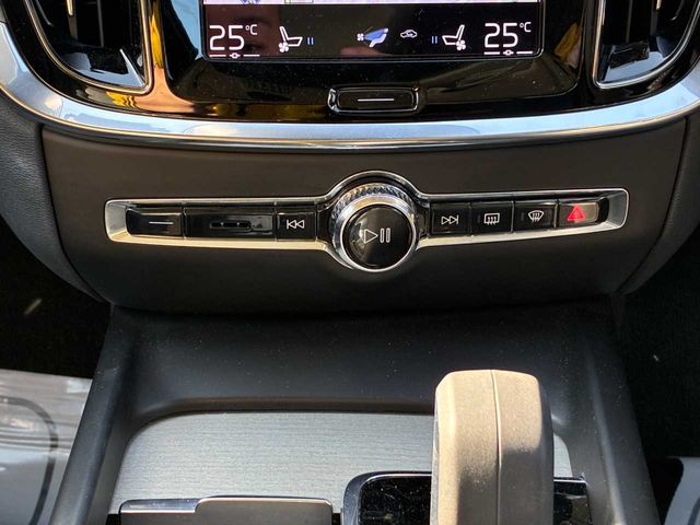 VOLVO VOLVO V60 CROSS COUNTRY 2022