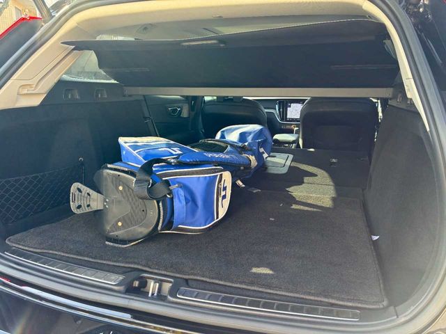 VOLVO VOLVO V60 CROSS COUNTRY 2022