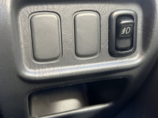 DAIHATSU MIRA GINO 2002