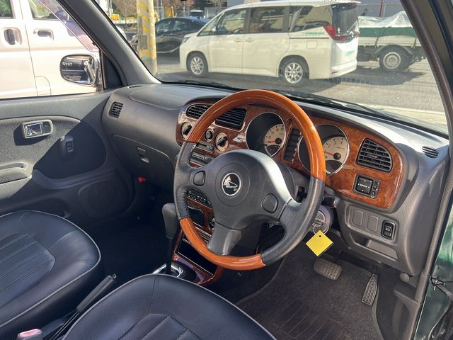 DAIHATSU MIRA GINO 2002