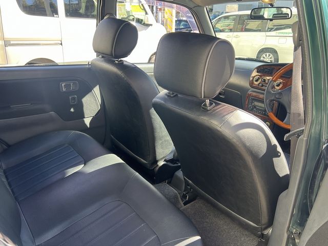 DAIHATSU MIRA GINO 2002