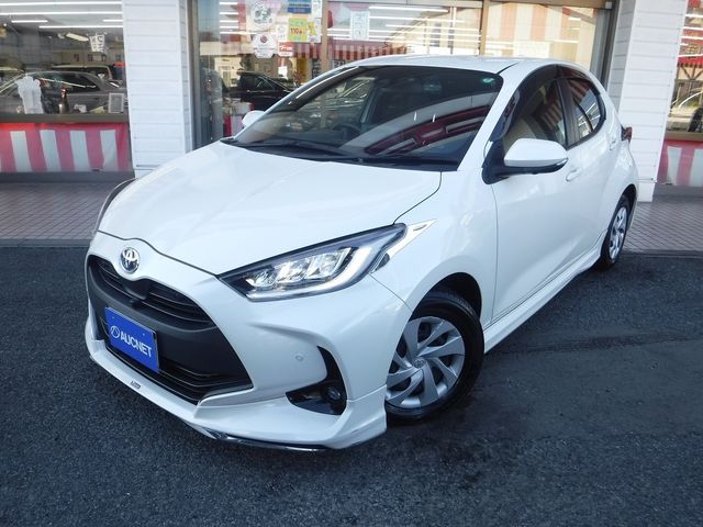 TOYOTA YARIS HYBRID 2021