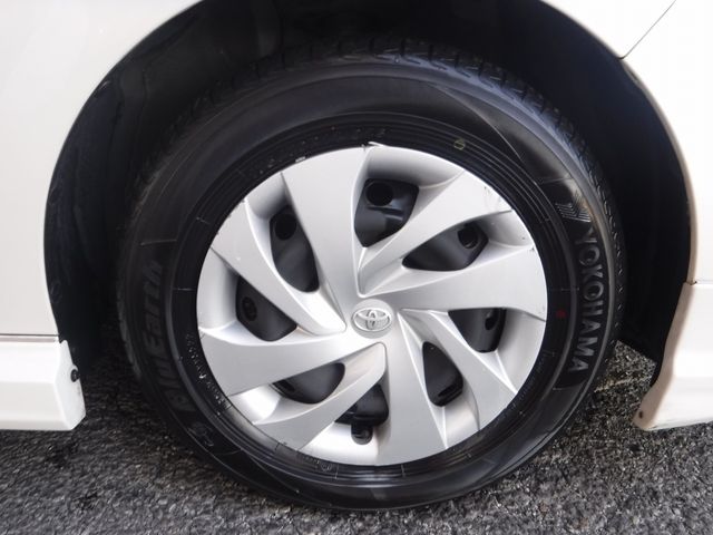 TOYOTA YARIS HYBRID 2021