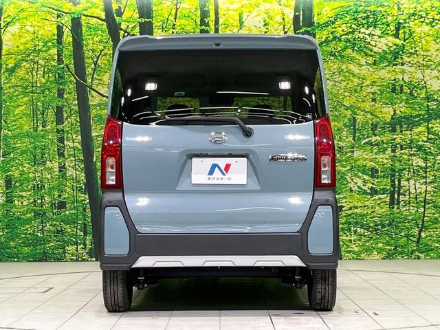 DAIHATSU TANTO FAN CROSS 2022