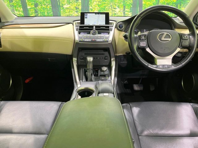 TOYOTA LEXUS NX300h AWD 2015