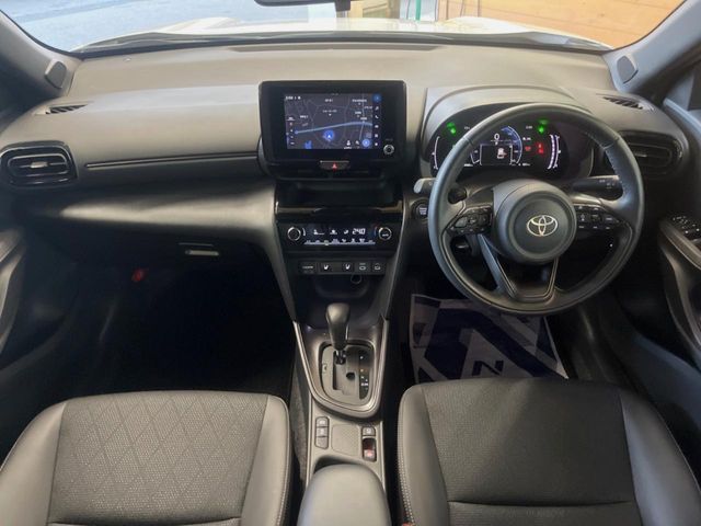 TOYOTA YARIS CROSS 2025