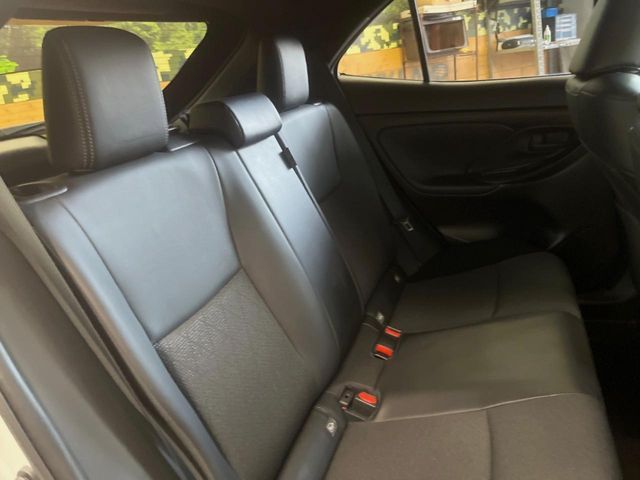 TOYOTA YARIS CROSS 2025