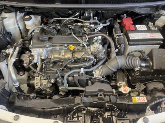 TOYOTA YARIS CROSS 2025