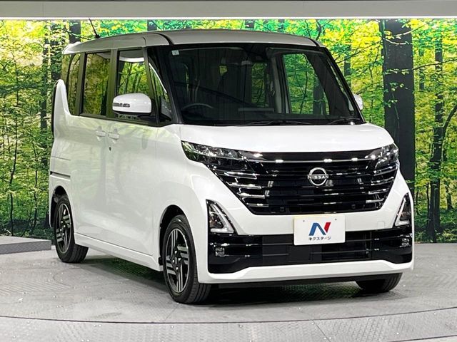 NISSAN ROOX 2024