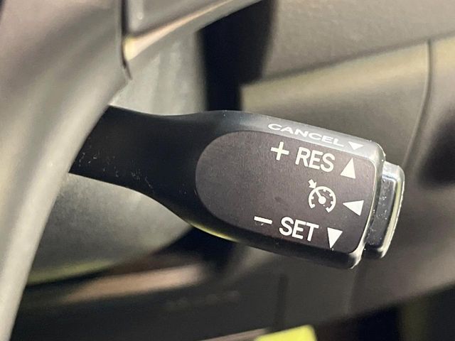 TOYOTA HARRIER HYBRID 2015