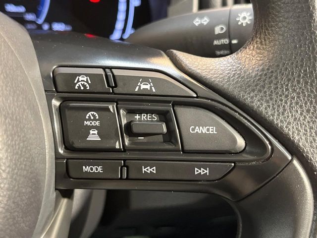 TOYOTA YARIS CROSS 2025