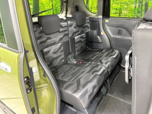 DAIHATSU TANTO FAN CROSS 2024