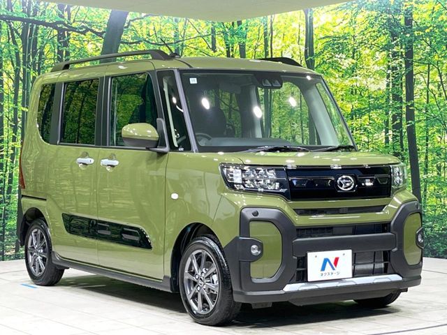DAIHATSU TANTO FAN CROSS 2024