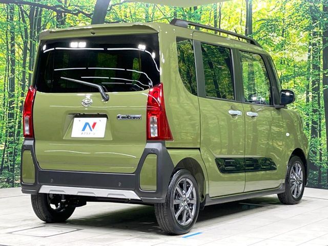 DAIHATSU TANTO FAN CROSS 2024