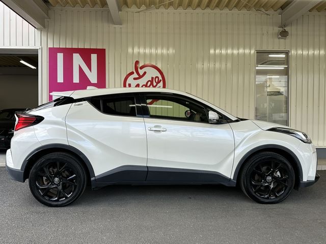 TOYOTA C-HR 2021