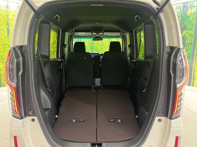 HONDA N BOX CUSTOM 2018