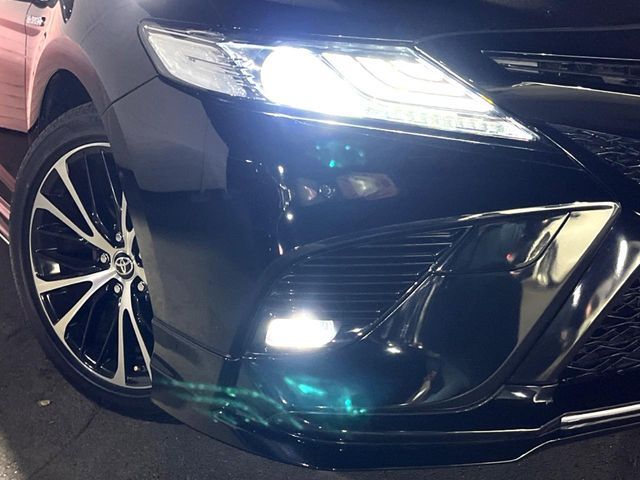 TOYOTA CAMRY HYBRID 2020