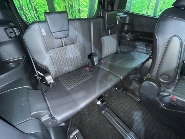 TOYOTA NOAH HYBRID 2023