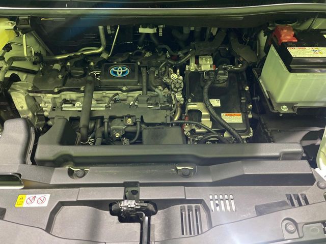 TOYOTA NOAH HYBRID 2023