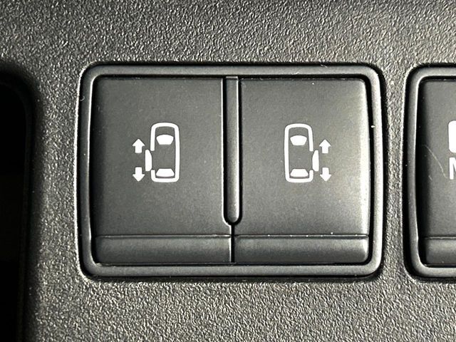 NISSAN SERENA  S-HYBRID 2013