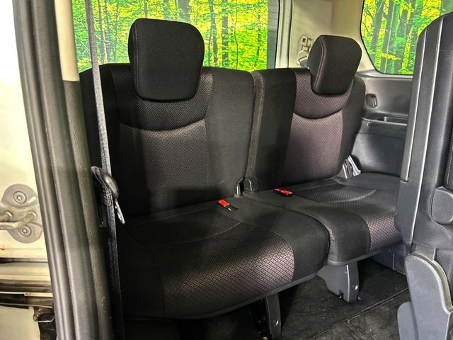 NISSAN SERENA  S-HYBRID 2013