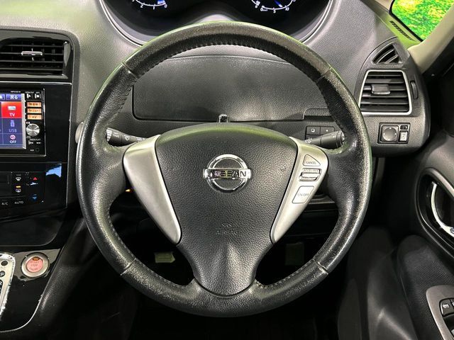 NISSAN SERENA  S-HYBRID 2013