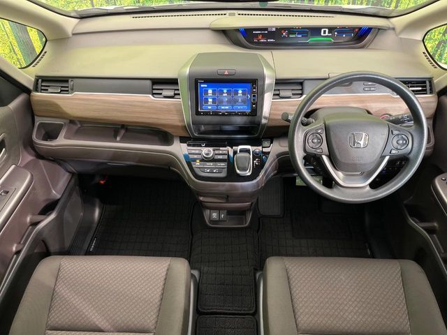 HONDA FREED HYBRID 2023