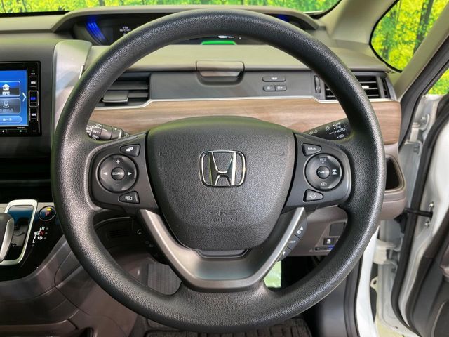 HONDA FREED HYBRID 2023