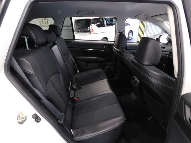 SUBARU LEGACY OUTBACK 2013