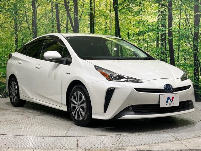 TOYOTA PRIUS 2019