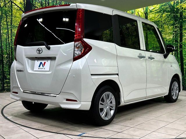TOYOTA ROOMY 2022