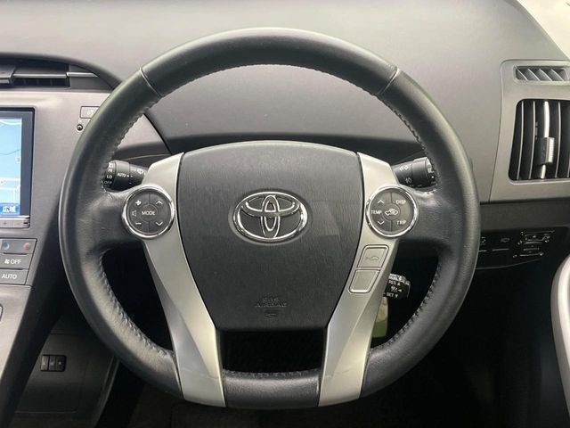 TOYOTA PRIUS 2012