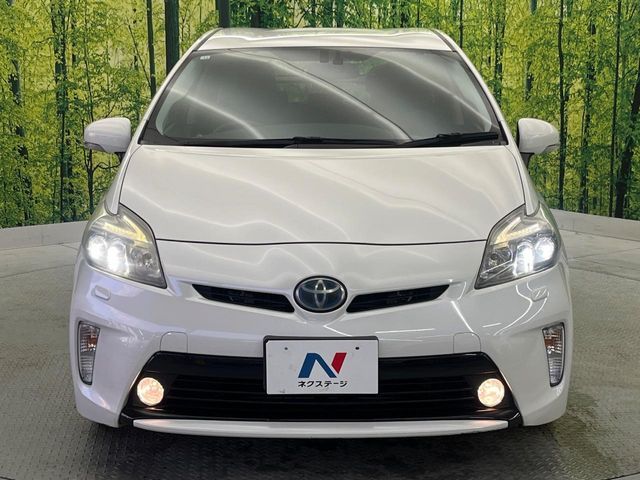 TOYOTA PRIUS 2012