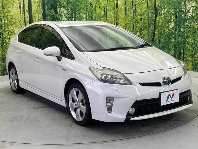TOYOTA PRIUS 2012