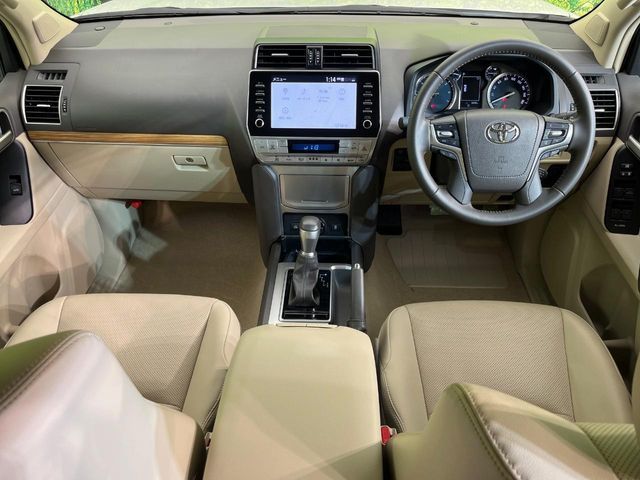 TOYOTA LANDCRUISER PRADO 2023