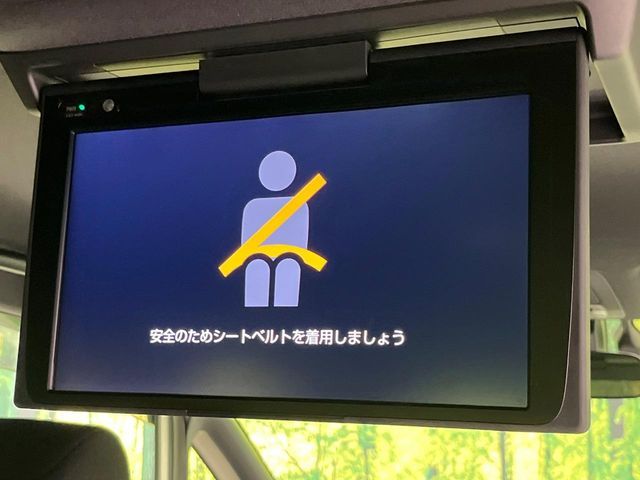 TOYOTA NOAH HYBRID 2019