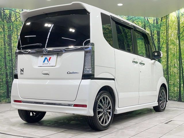 HONDA N BOX CUSTOM 2017