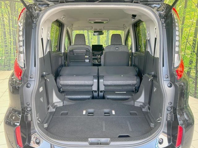 TOYOTA SIENTA HYBRID 2023